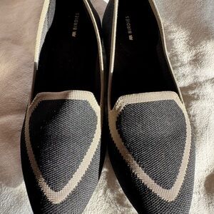 NIB Birdies The Blackbird Black and Tan Women’s Loafers